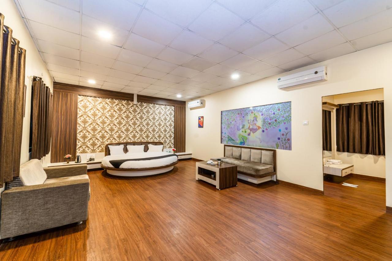 Narmada Hills Resort Godarpura Buitenkant foto