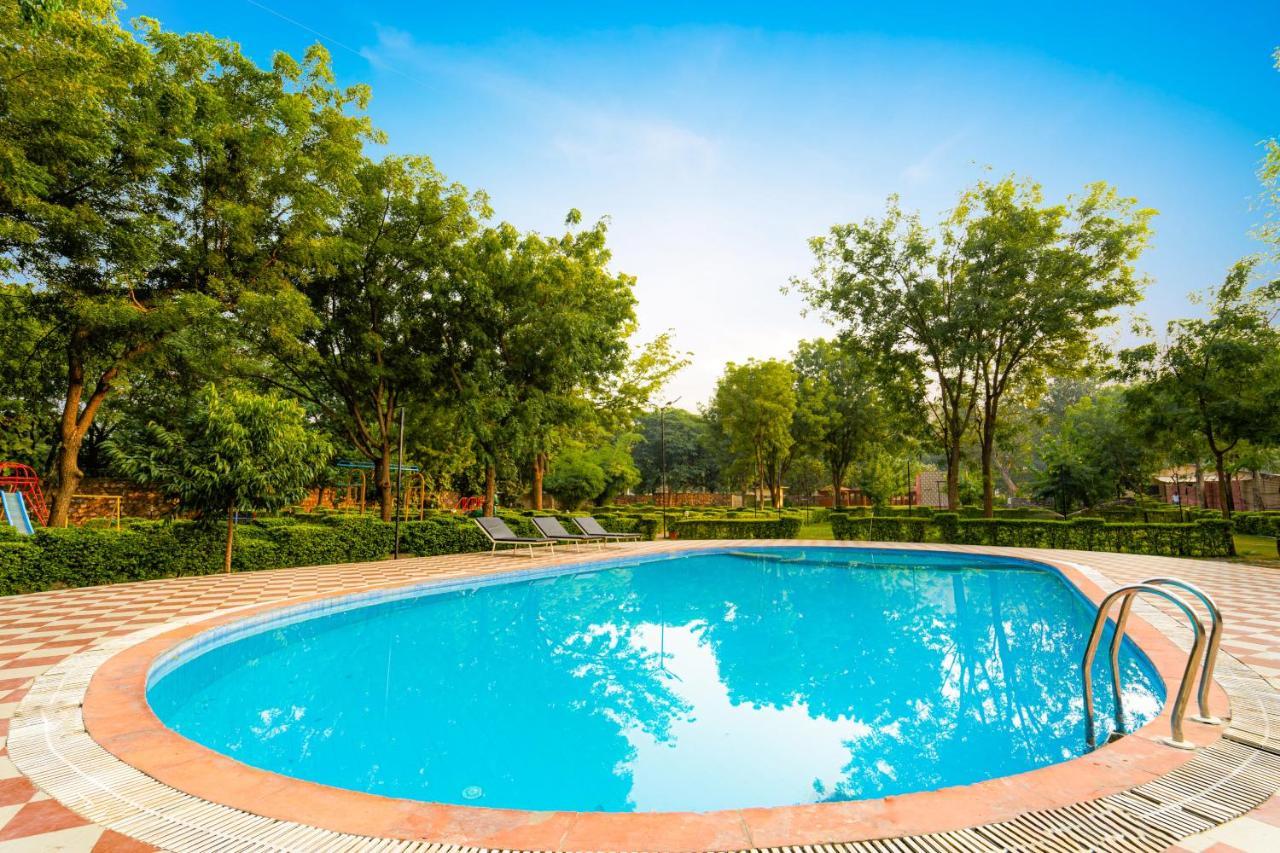 Narmada Hills Resort Godarpura Buitenkant foto