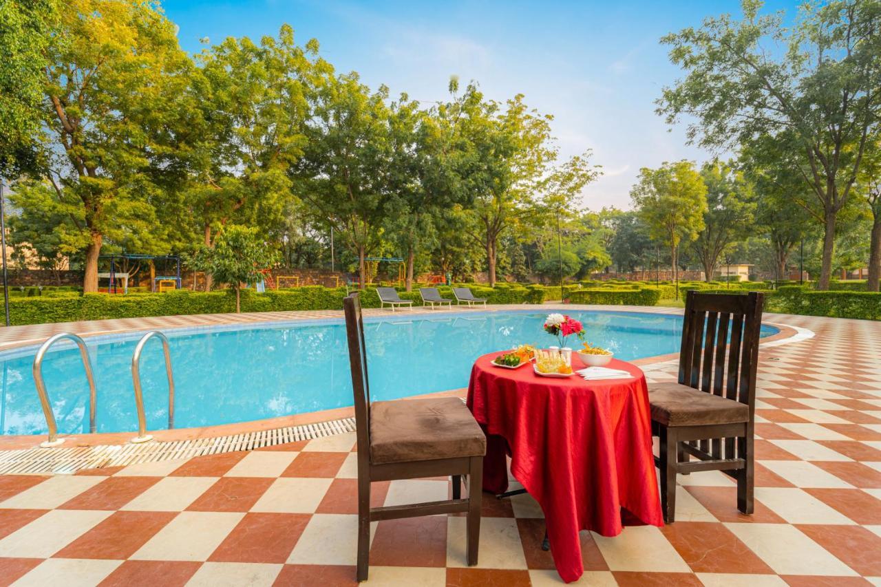 Narmada Hills Resort Godarpura Buitenkant foto