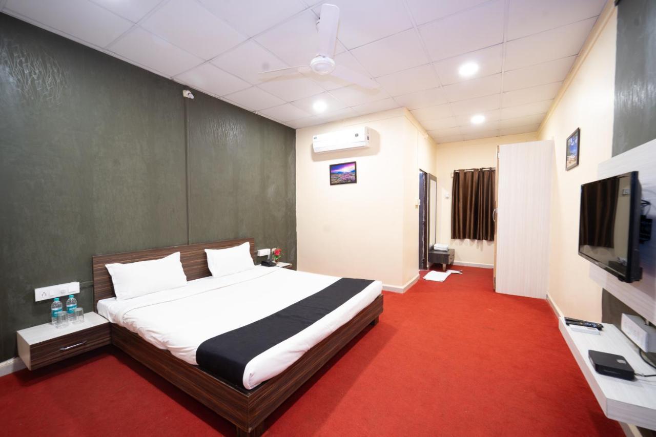 Narmada Hills Resort Godarpura Buitenkant foto