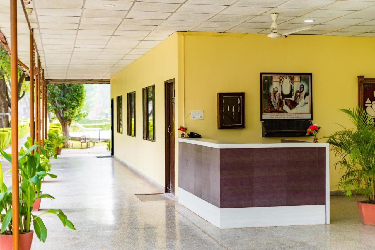 Narmada Hills Resort Godarpura Buitenkant foto